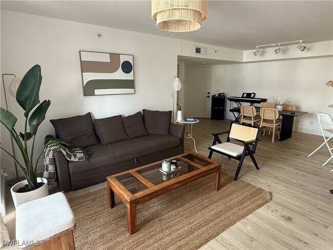 Building Photo - 13571 Eagle Ridge Dr