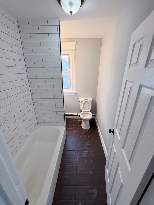 Building Photo - 106 Virginia Ave