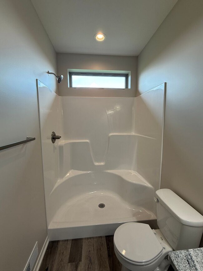 Building Photo - Brand New 3 bedroom/3 bathroom ranch townhome in Waverly