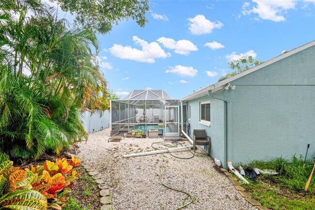 Building Photo - 721 Brittany Park Blvd