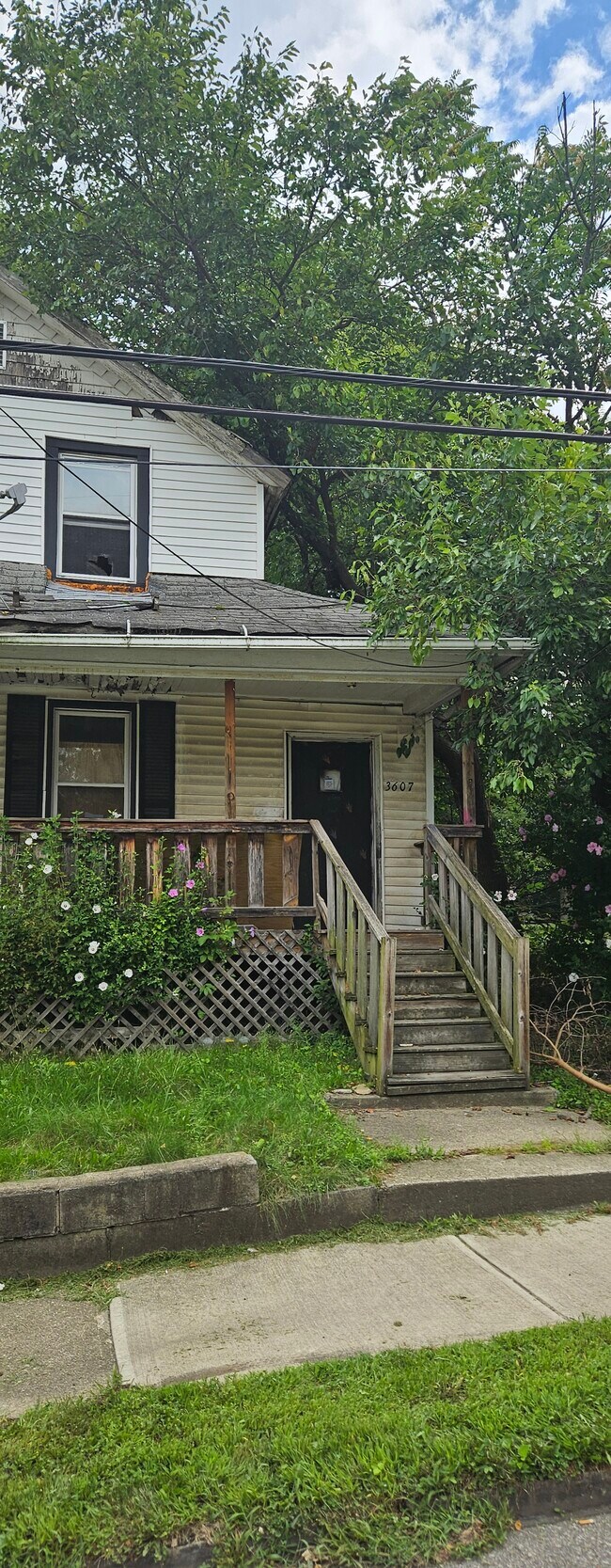 Building Photo - 3605 E 76th St