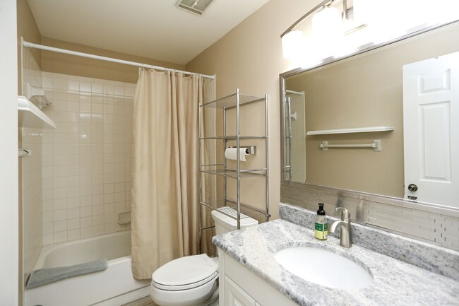 Building Photo - **ANNUAL OR SEASONAL RENTAL**