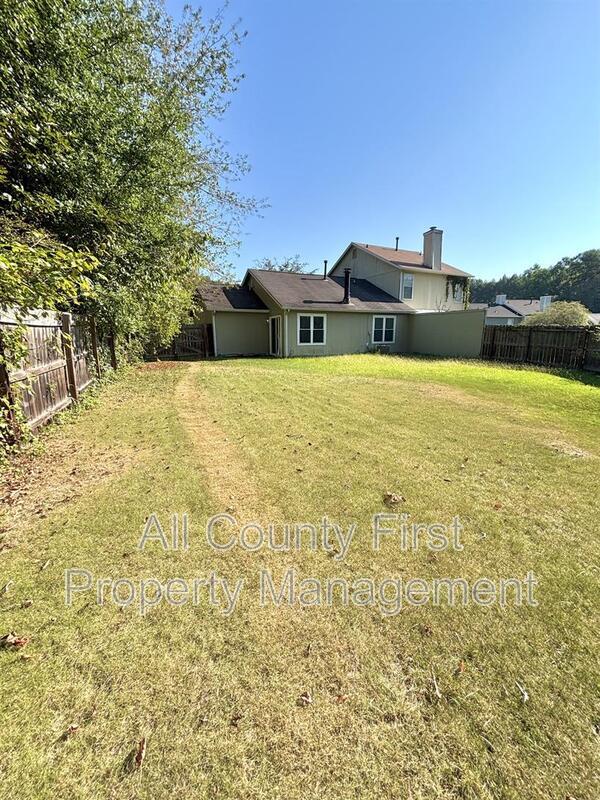 Building Photo - 2990 Rossburn Ct