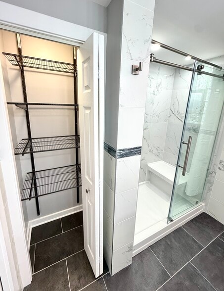 Large lit bath closet. - 16W671 56th St