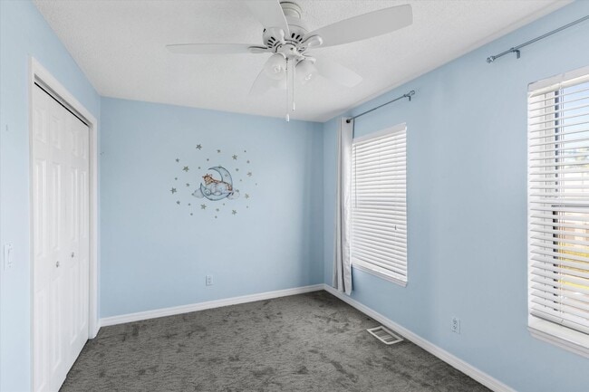 Building Photo - Charming 2-Bedroom home with Front and Rear Balconies