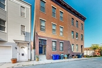 Building Photo - 192 Athens St