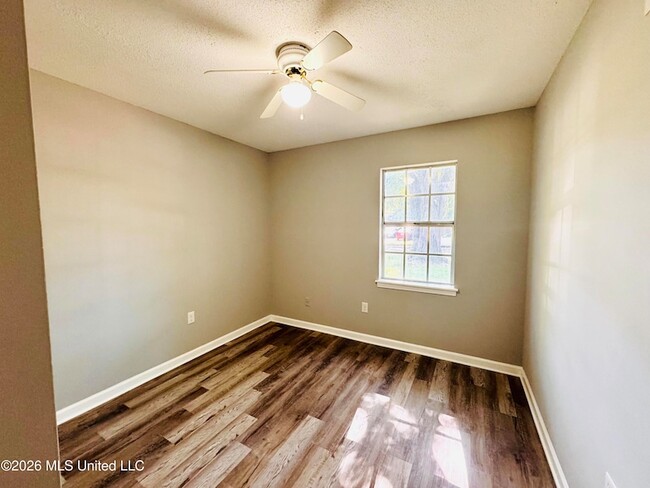 Building Photo - 8082 Whitebrook Dr