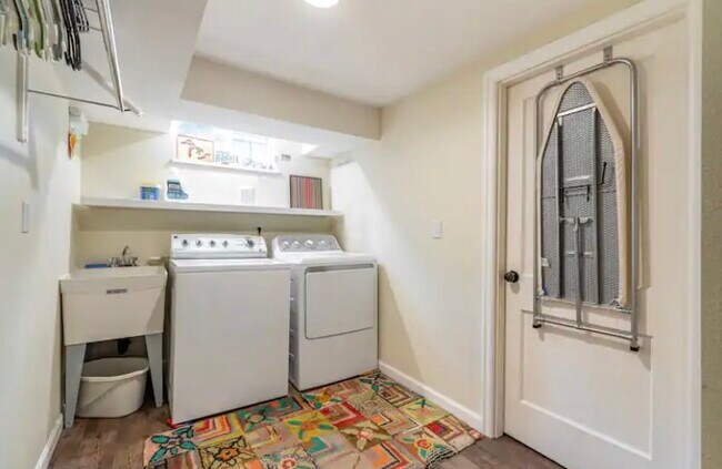 The laundry is a shared space - 3330 SE Franklin St