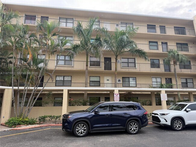 Building Photo - 896 N Federal Hwy