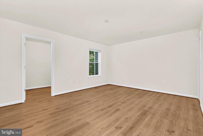 Building Photo - 1102 Thomas Trl