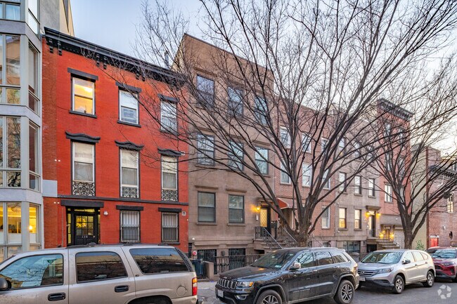 Building Photo - 136 Degraw St