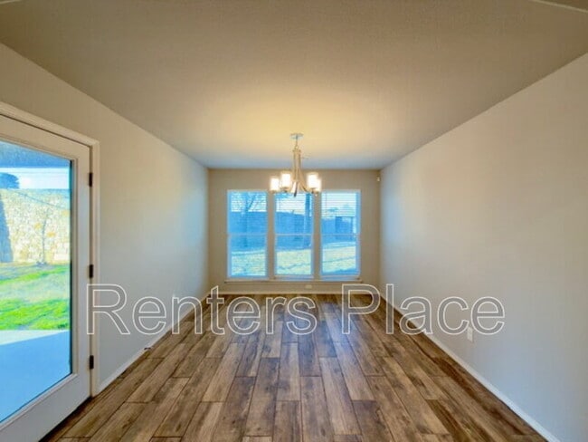 Building Photo - 1402 E New Orleans Pl