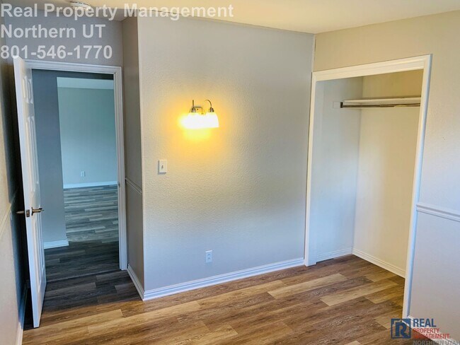 Building Photo - 3 Bed 1 Bath Ogden Home Now Available!