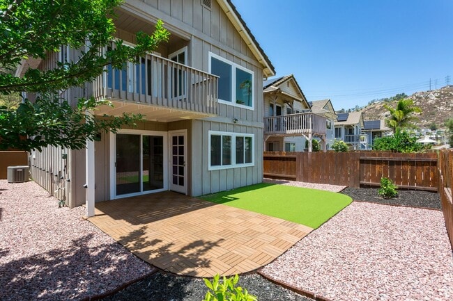 Building Photo - Modern Home in West Village of Singing Hills