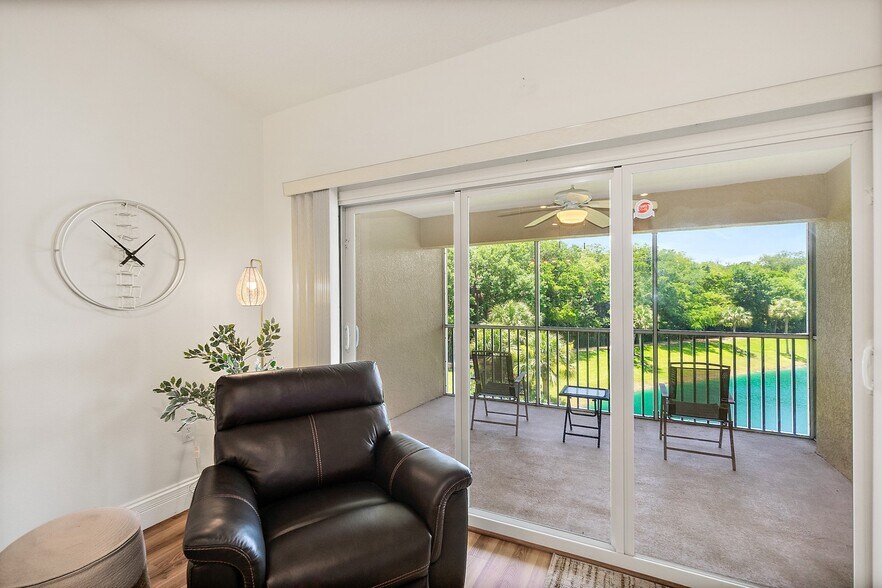 Building Photo - 1000 Canopy Walk Ln