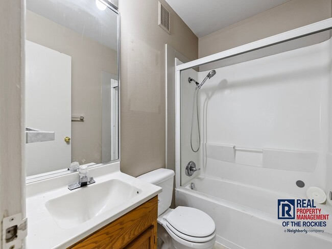Building Photo - Fantastic Home in a Great Fort Collins Loc...