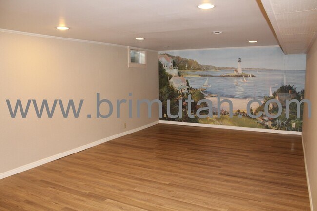 Building Photo - 4192 S Holloway Dr