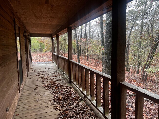 Building Photo - 95 Oakwood Dr