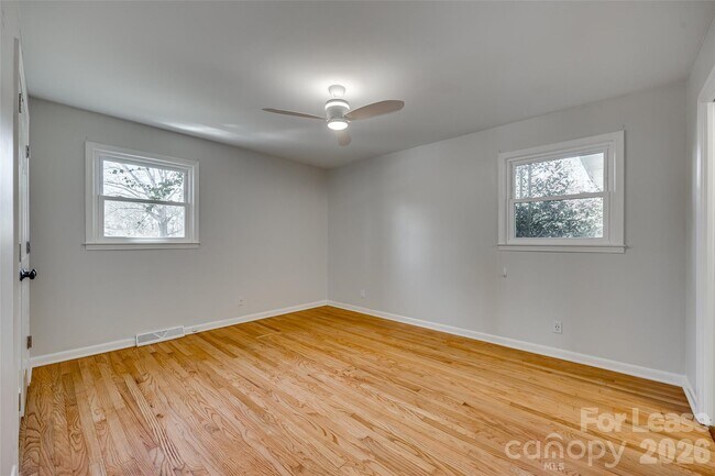 Building Photo - 1615 Tillman St