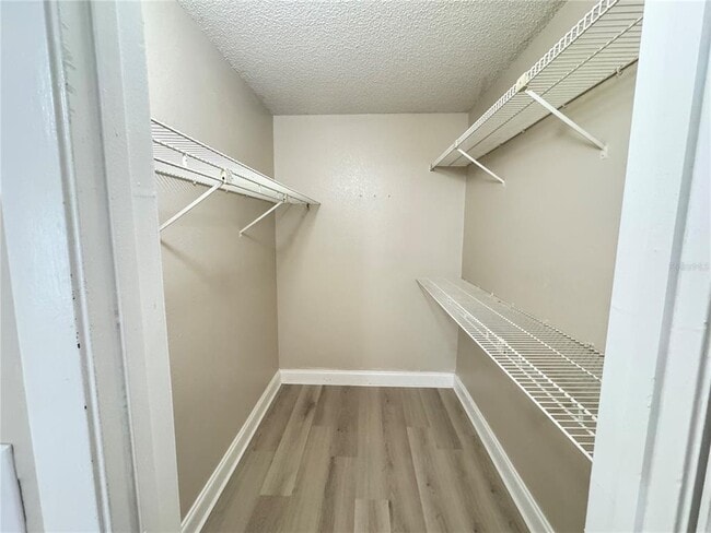 Building Photo - 615 Dory Ln