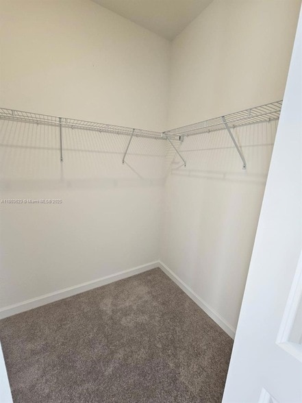 Building Photo - 96 SE 11th Ct