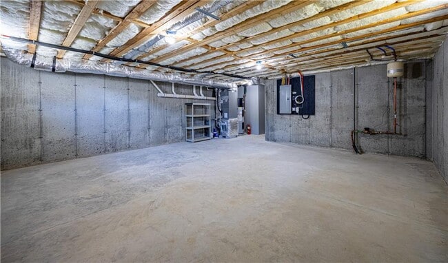 Building Photo - 4 Batcheller Ave
