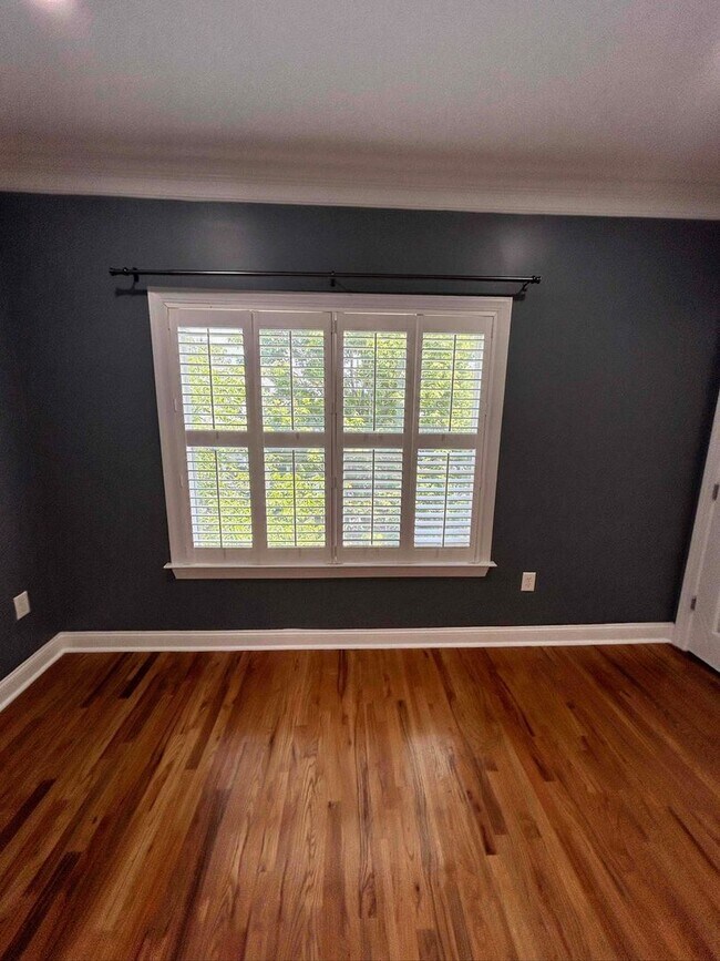 Building Photo - Elegant Intown Living in Carlyle Park – Beautiful 3BR/3.5BA Townhome