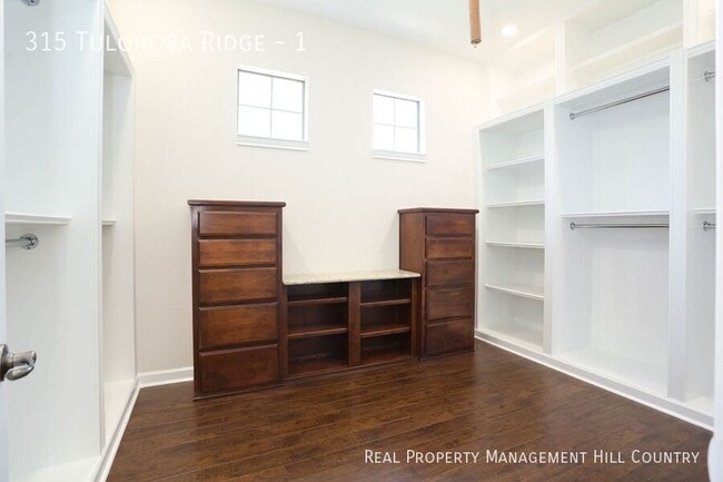 Building Photo - 315 Tulorosa Ridge