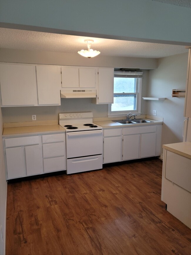 6444 Cedar Run Rd 6444 Cedar Run Rd Traverse City MI 49684