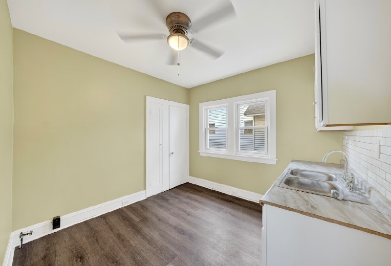 Building Photo - 4200 Cullen Dr
