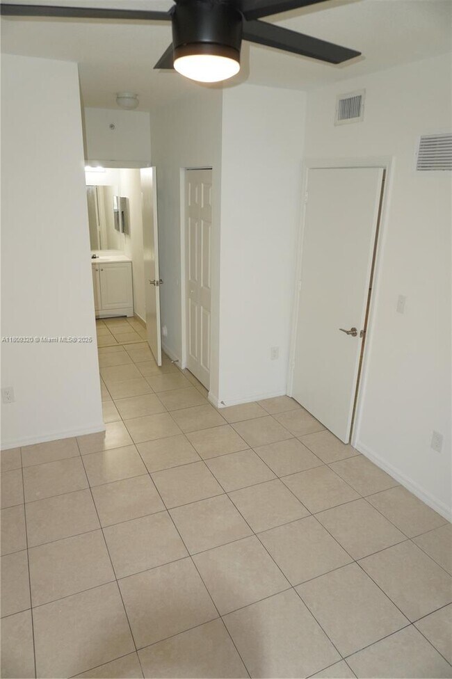 Building Photo - 11040 SW 196th St