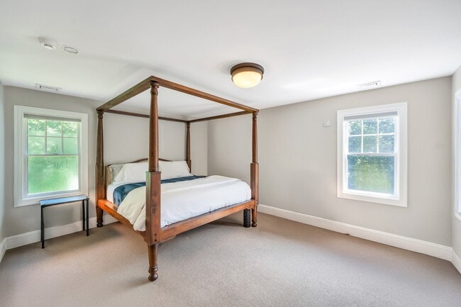 Building Photo - 25 Broidy Ln