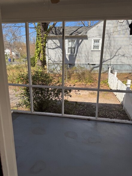 Building Photo - 17 Druid St