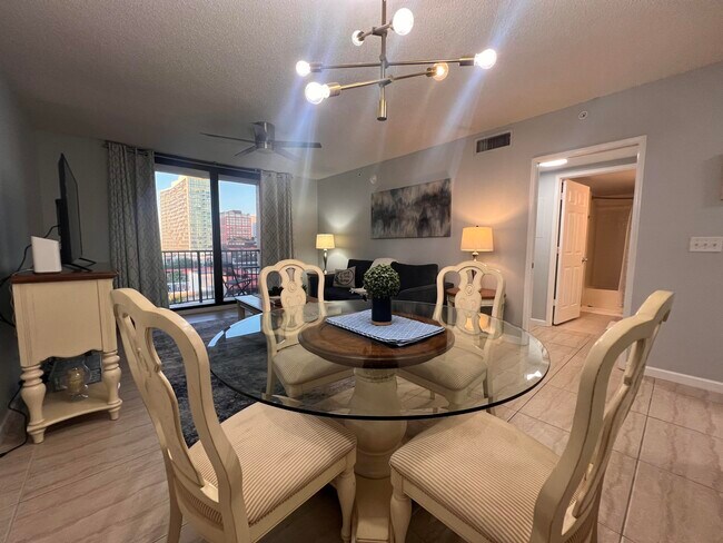 Building Photo - 651 Okeechobee Blvd