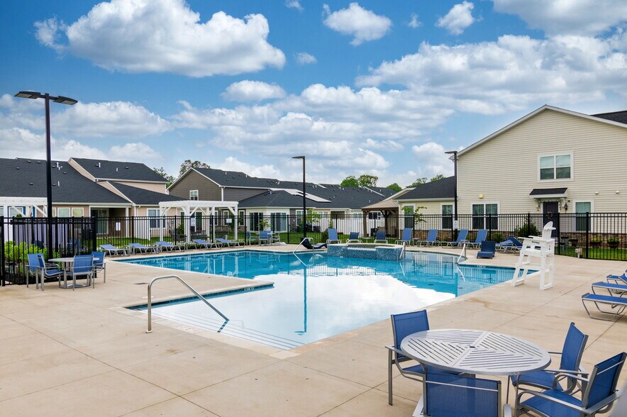 Community Pool - 13950 Englefield Dr