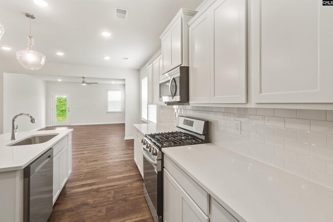 Building Photo - 1021 Skidaway Dr