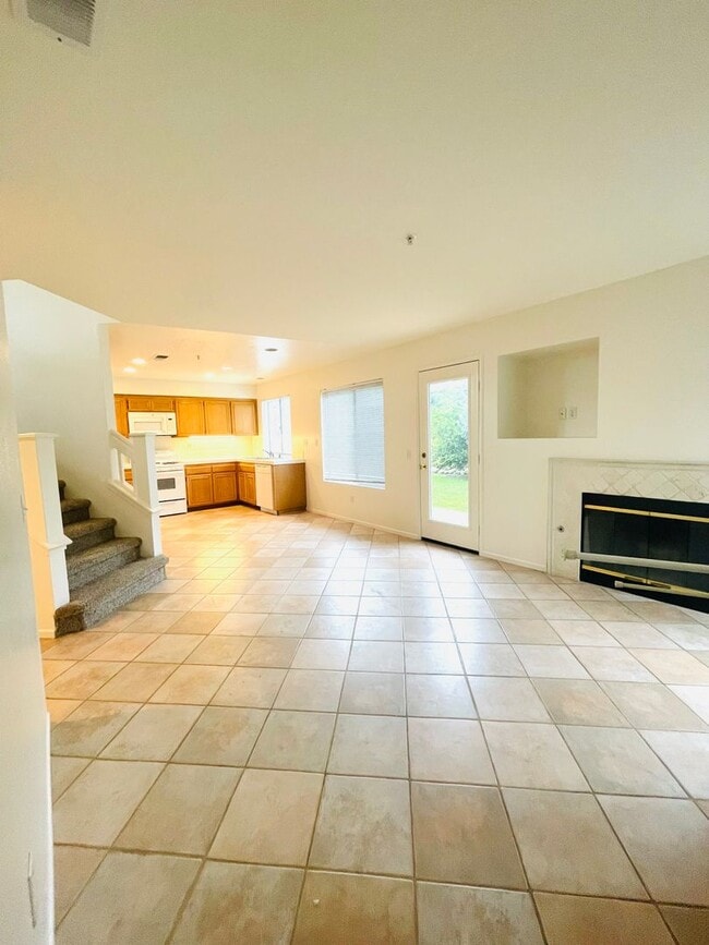 Building Photo - Heart of Ventura Living: Elegant Two-Story 4-Bedroom, 3-Bathroom Home