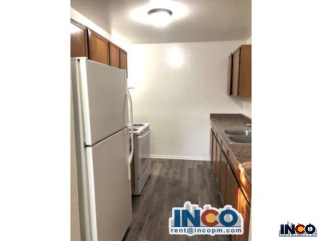 Building Photo - 1641 Ingalls St