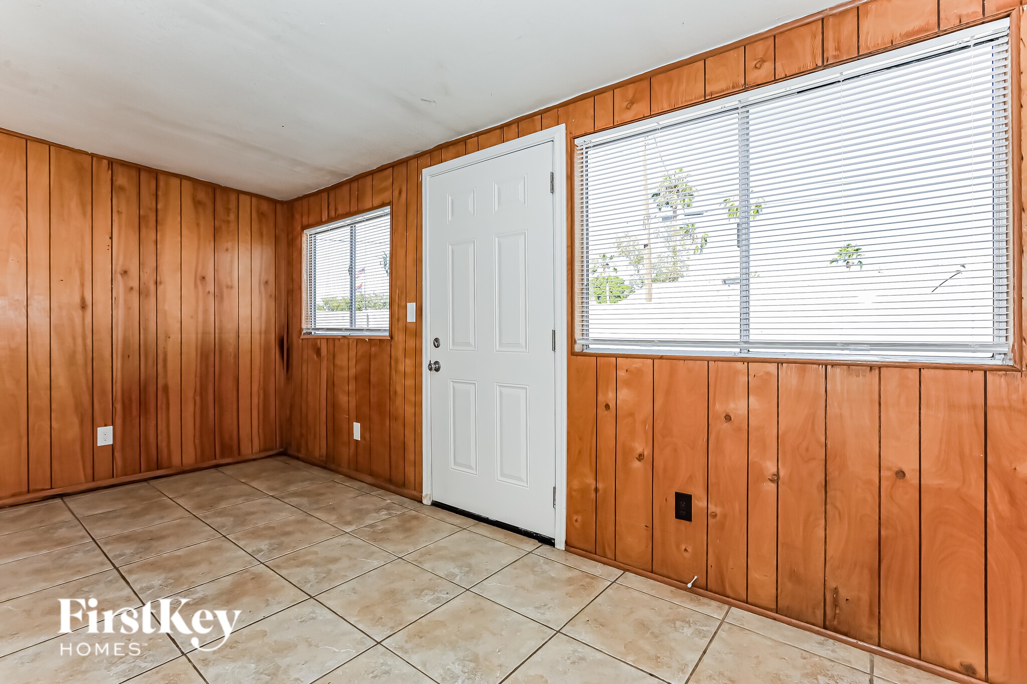 Building Photo - 6 E Cairo Dr