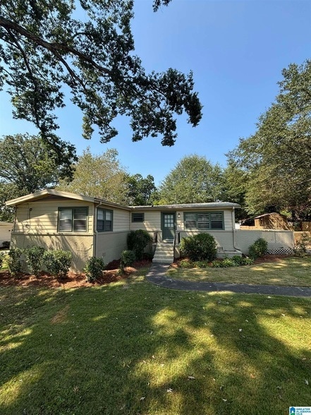 Primary Photo - 308 Rosewood St