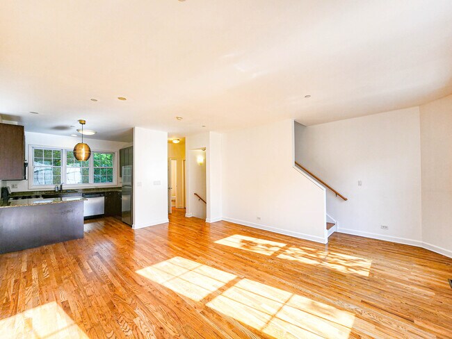 Building Photo - 1643 Church St