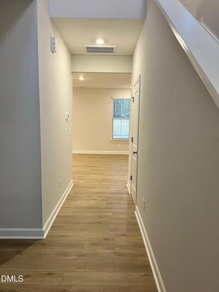 Building Photo - 404 White Oak Gdn Wy