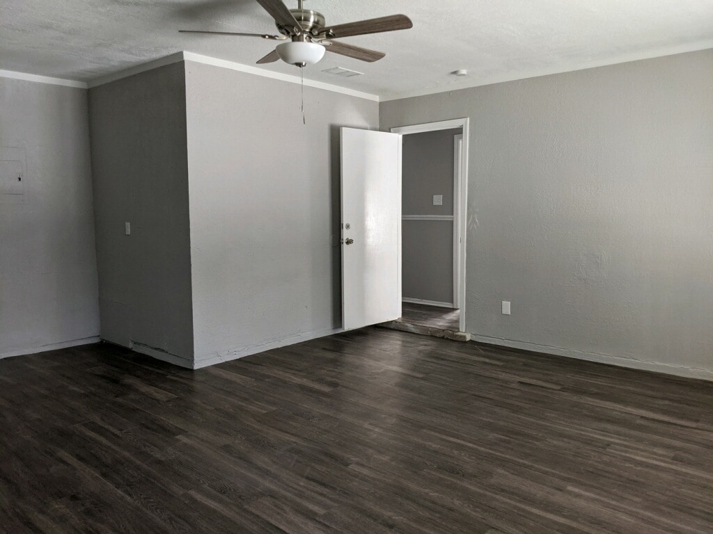 bonuis room can be used for office, gym, or storage - 4122 Alaskian Sunrise