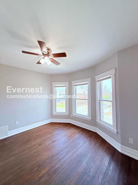 Building Photo - 504 Westminster St