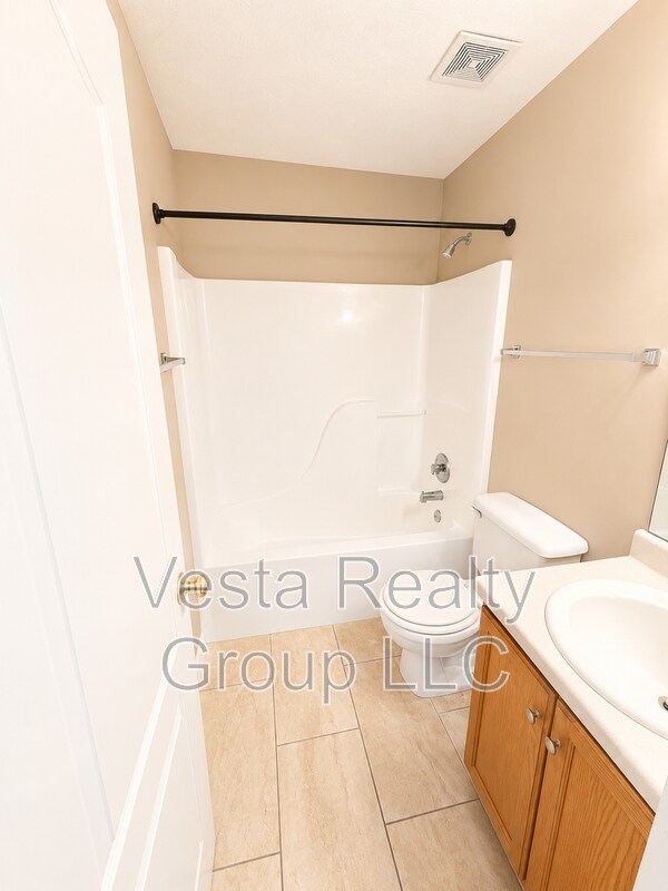 Building Photo - 5115 Towne Park Dr