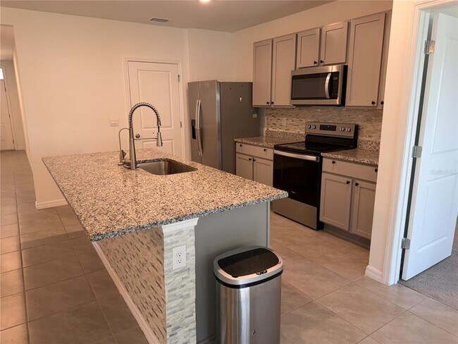 Building Photo - 10888 Quail Grv Wy