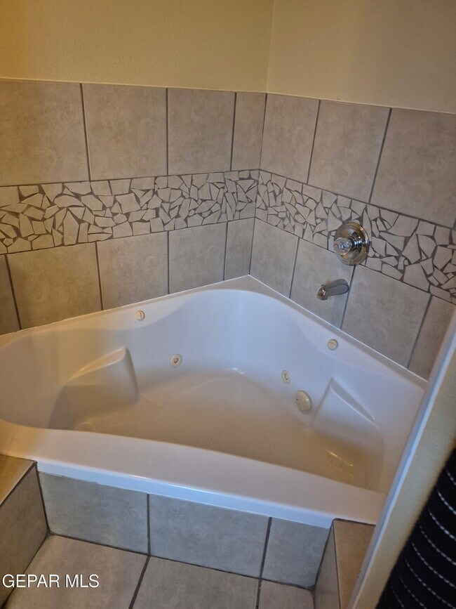 Building Photo - 3264 Tierra Mision Dr