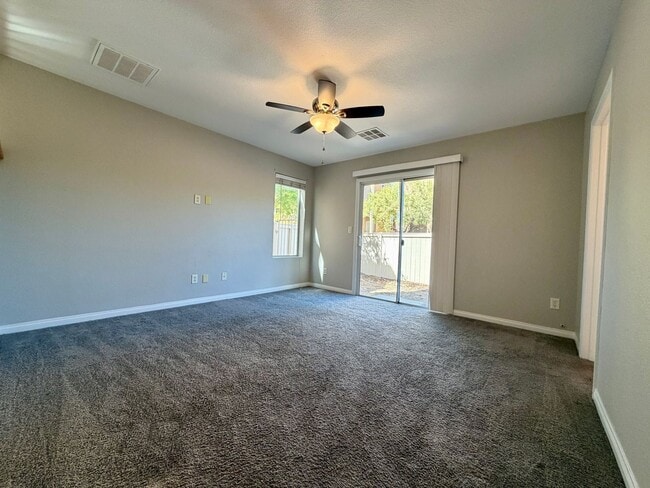 Building Photo - 3 story in Silverado Ranch