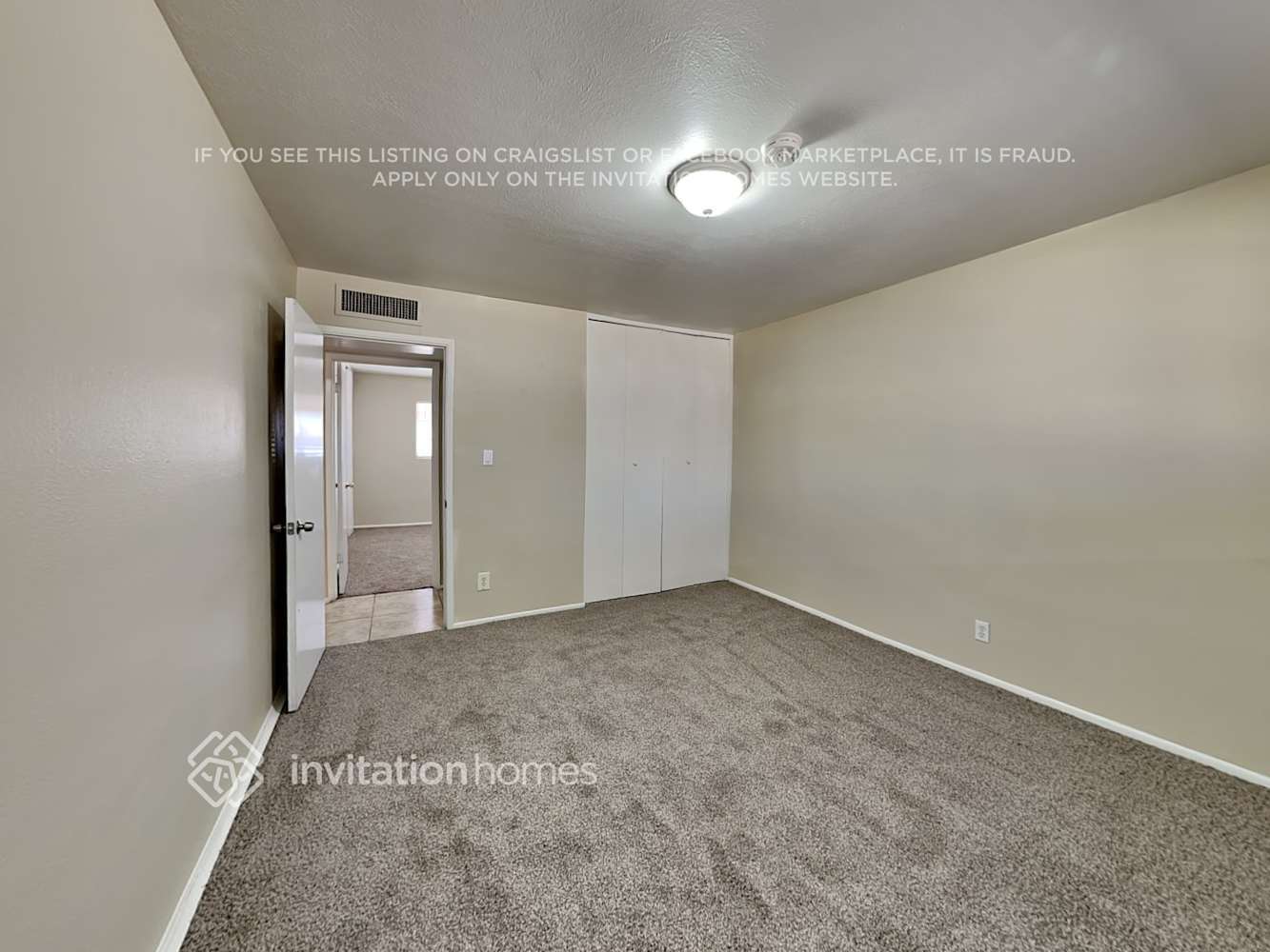 Building Photo - 3608 W Sierra Vista Dr