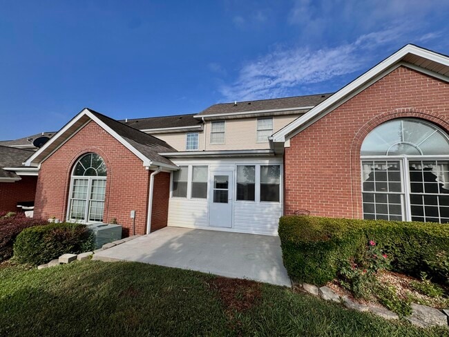 Building Photo - 88 St Annes Ct